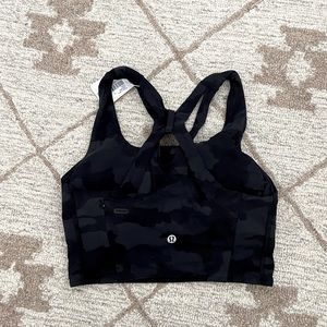 Lululemon Stash it bra